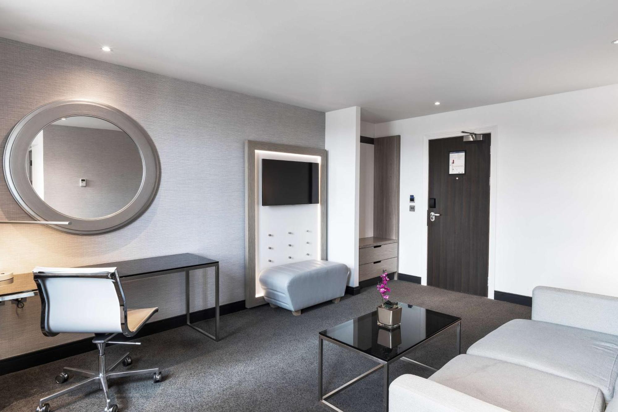 Radisson Blu Hotel, Edinburgh City Centre Ngoại thất bức ảnh